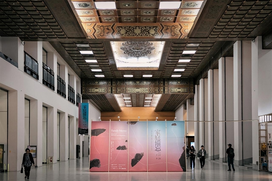 「家庭備忘——記憶與遷徙之島：東南亞新住民主題當代藝術展」展覽現場。（攝影／汪正翔，均勻製作提供）