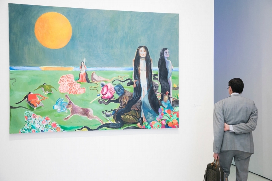 段建宇的作品《春江花月夜》於「單手拍掌」展覽現場。（攝影／Ben Hider，古根漢美術館提供）