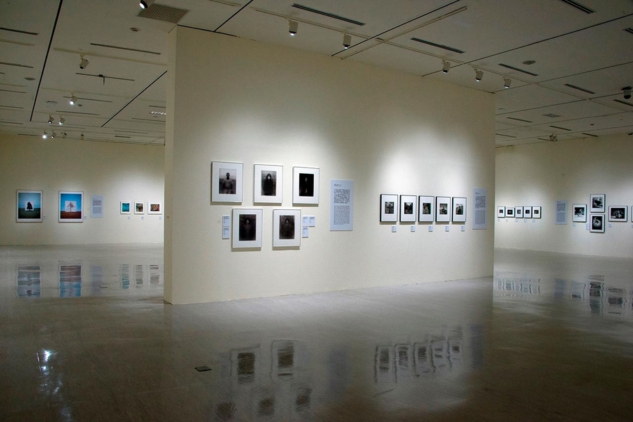 「起始.永遠:日本清里攝影美術館典藏精選展」展覽一隅。(國立台灣美術館提供)