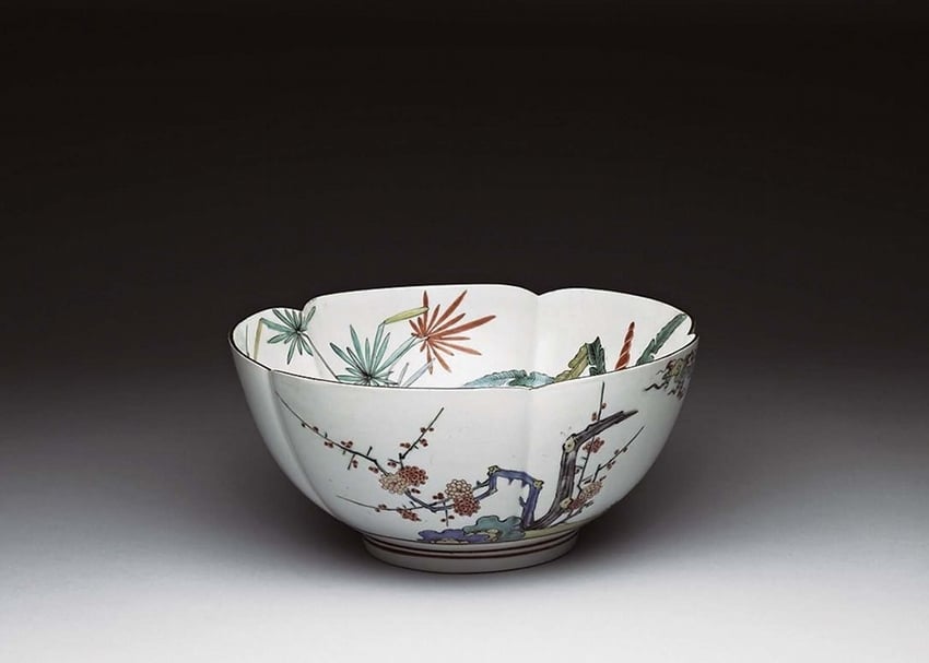 日本有田窯1670~1700年〈五彩花口碗〉,國立故宮博物院藏。(國立故宮博物院open data提供)