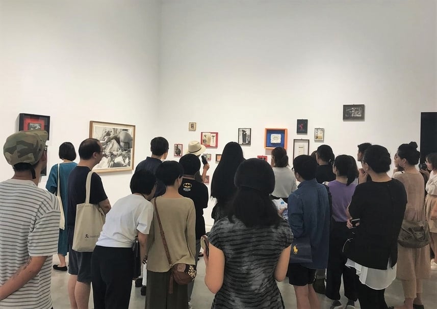 2018年Condo上海在香格納畫廊的展廳內現場氛圍火熱。(攝影/舒桐)