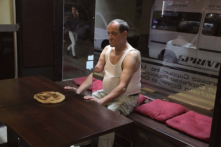 阿提亞（Kader Attia）作品《反映記憶》（Reflecting Memory）。（台北當代藝術館提供）