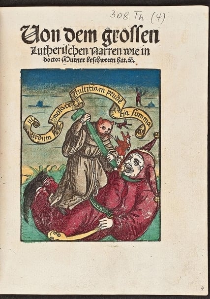 在聖方濟會修士慕內（Thomas Murner，1475–1537）詆毀馬丁．路德的小書《Von dem großen Lutherischen Narren》的封面上，馬丁．路德被描繪成被馴服的愚人，1522年。（CC BY-NC-SA 3.0）