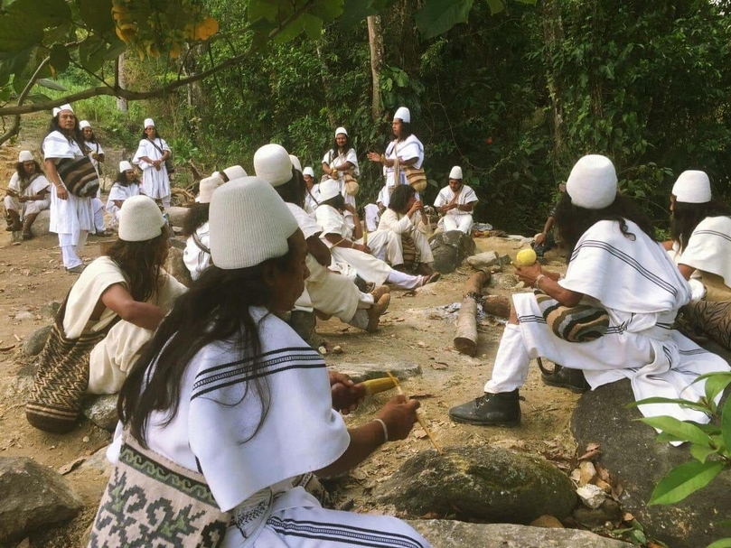 在北部的聖瑪爾塔內華達山脈（Sierra Nevada de Santa Marta）上的原住民Arhuaco族。（郭俞平提供）