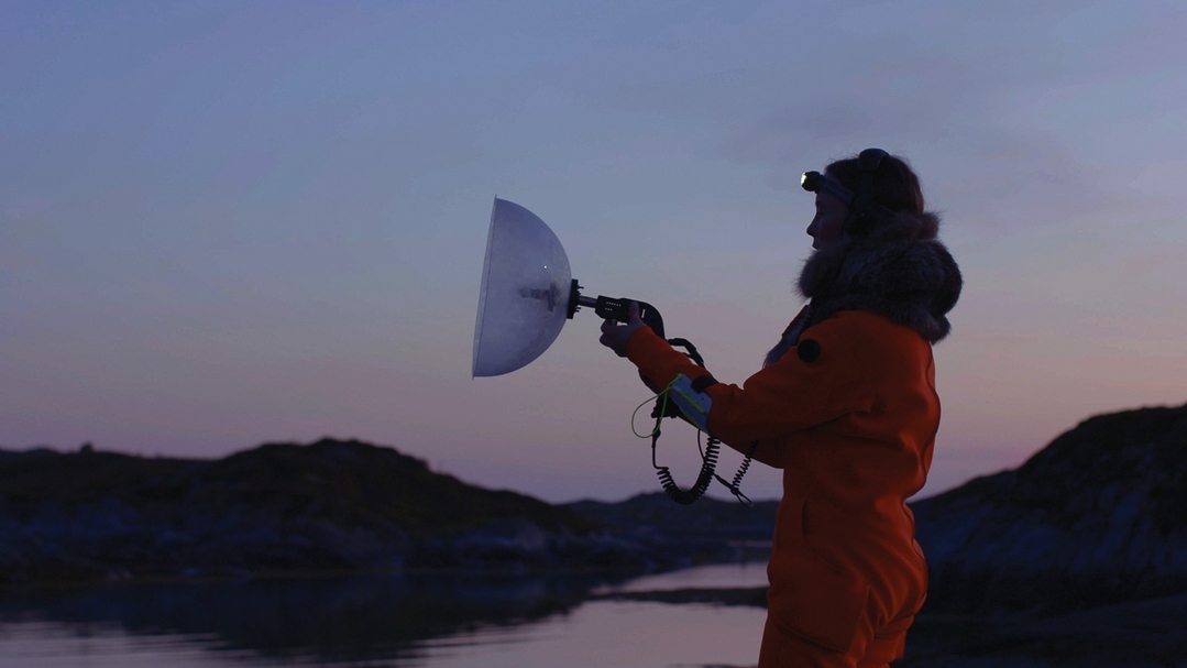 烏蘇拉．畢曼（Ursula BIEMANN），《聲海》（Acoustic Ocean），錄像裝置、科學儀器，19分鐘，2018。（藝術家提供）