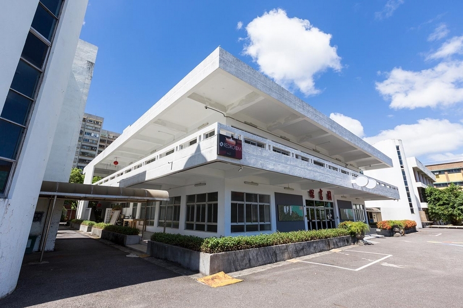 「台灣當代文化實驗場」圖書館展演空間。（©台灣當代文化實驗場，攝影／呂國瑋）