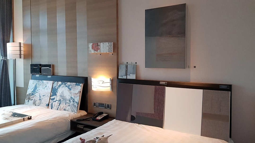 城市商旅真愛館展區，展出畫廊為索卡藝術。（攝影／崔綵珊）