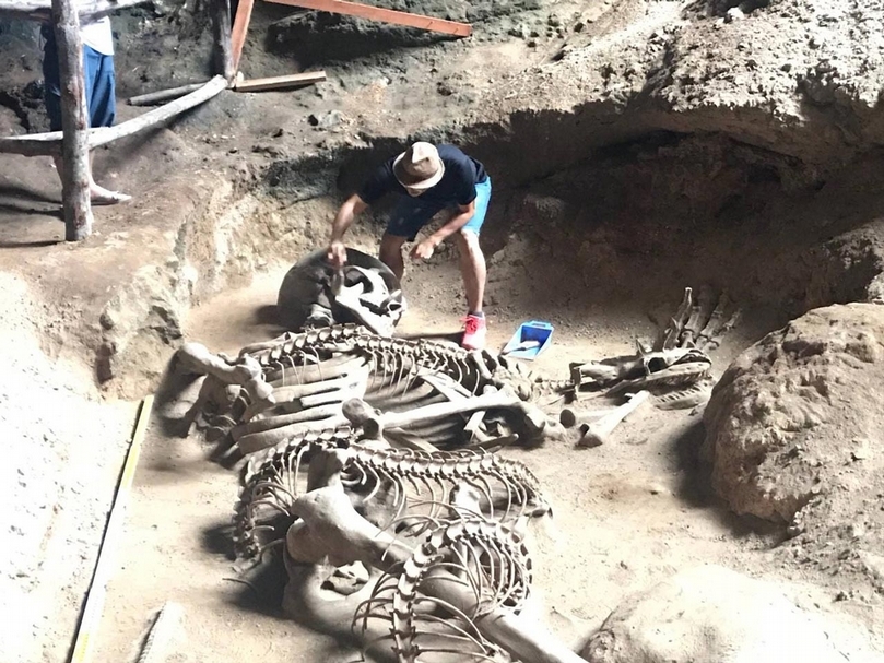 涂維政《甲米神話遺跡》（Giant Ruins）。（泰國國際雙年展官網提供）
