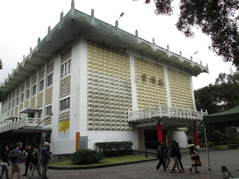 國立台灣大學鹿鳴堂。 （© 維基百科）