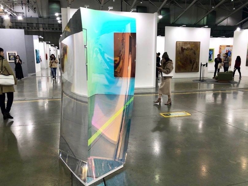 尚凱利畫廊（Sean Kelly）呈現森萬里子 《Plasma Stone I》。（本刊資料室）