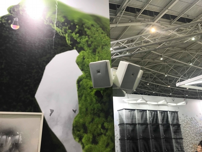 梁慧圭（Haegue Yang）的作品《Sound Element (DMZ)》於韓國國際畫廊（Kukje Gallery）的整體展呈。（本刊資料室）