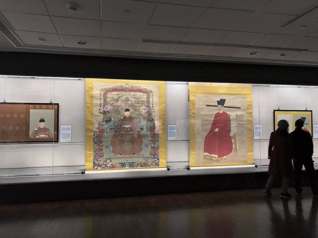 「看畫.讀畫」常設展中的帝王肖像。