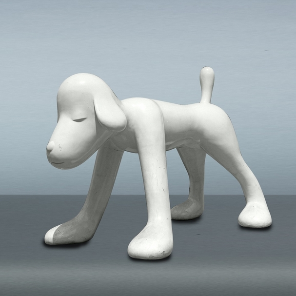 奈良美智（Yoshitomo Nara）《Your Puppy》，FRP，188.3x140.3x271.3cm，2016。（社團法人中華民國畫廊協會提供）