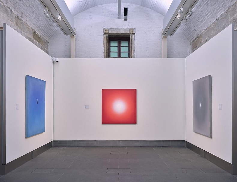 「光的故事：韓志勳」展覽現場。（亞洲協會香港中心提供）