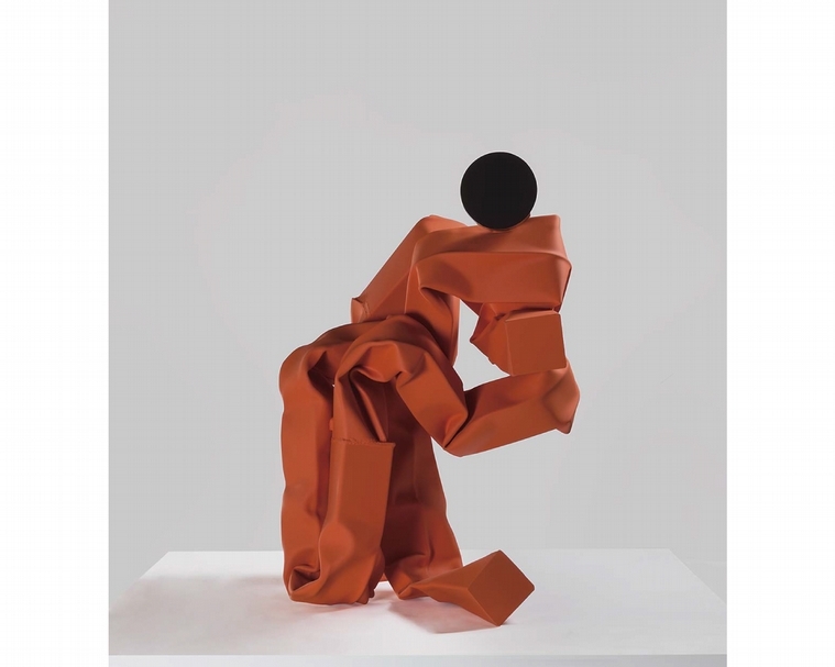 卡羅爾．波維作品《Melty Legs》（2018）。（courtesy of the artist, Maccarone New York and David Zwirner New York/London © Carol Bove.）