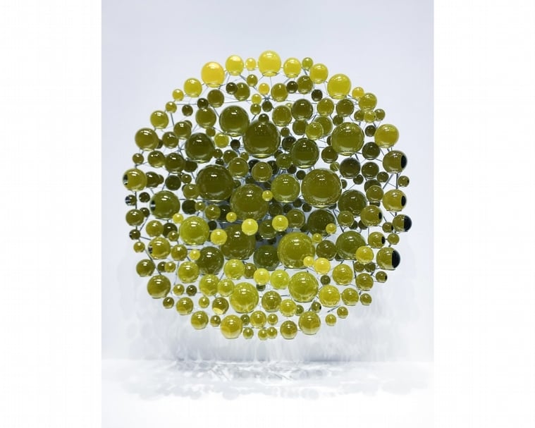 Galerie Neugerriemschneider展出藝術家奧拉維爾．埃利亞松（Olafur Eliasson）的作品《光合物質集合體》（Light matter collective）。（本刊資料室）