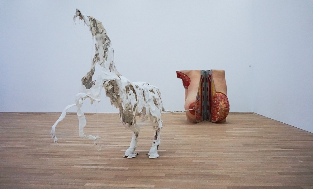 德國藝術家拉斐勒．佛格（ Raphaela Vogel）的作品《子宮國》。（攝影／黎家怡）