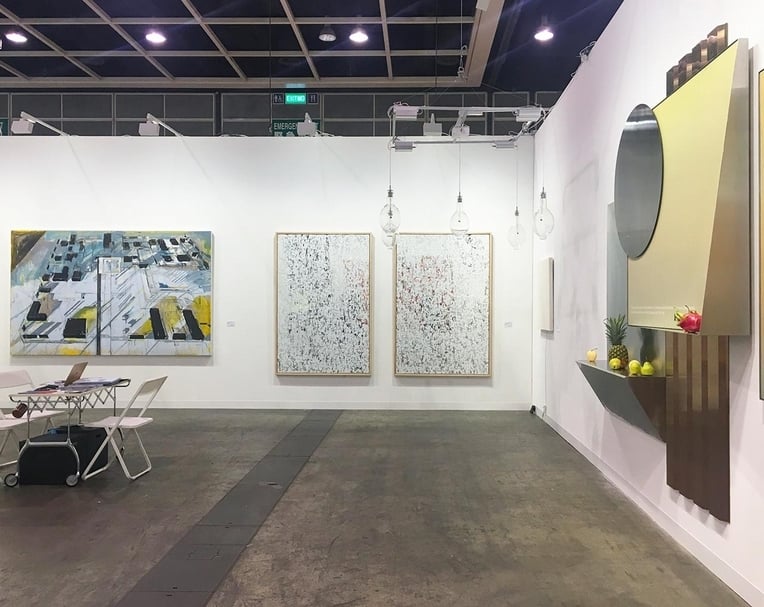 2017年，香港巴塞爾展會現場照。（就在藝術空間提供）