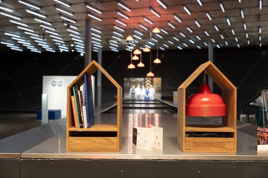 「楊俊：藝術家、作品、展覽」（Jun Yang: The Artist, the Work and the Exhibition）展覽現場。（Photo: Universalmuseum Joanneum/N. Lackner）