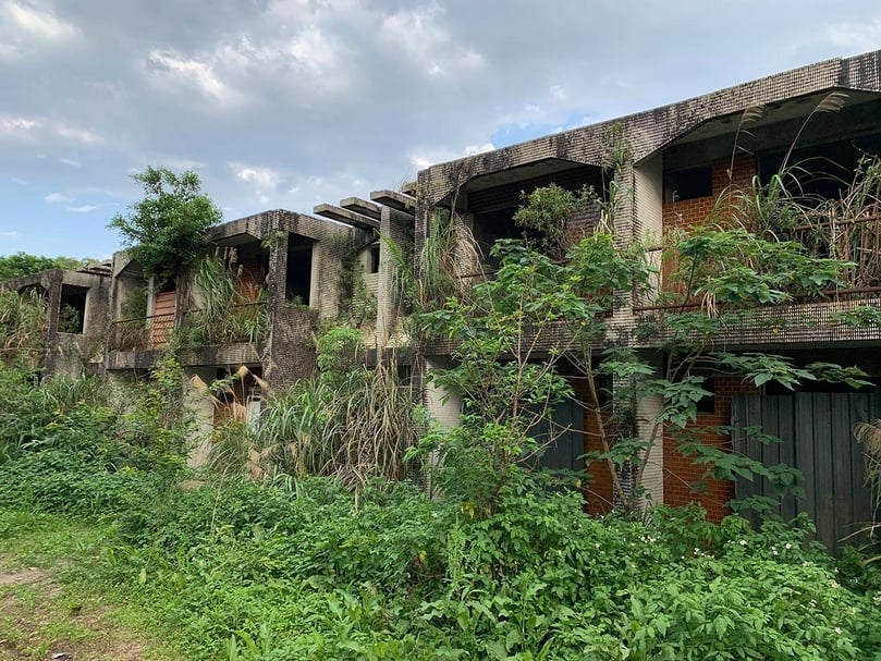 廢墟建築外觀。（攝影／陳漢聲）