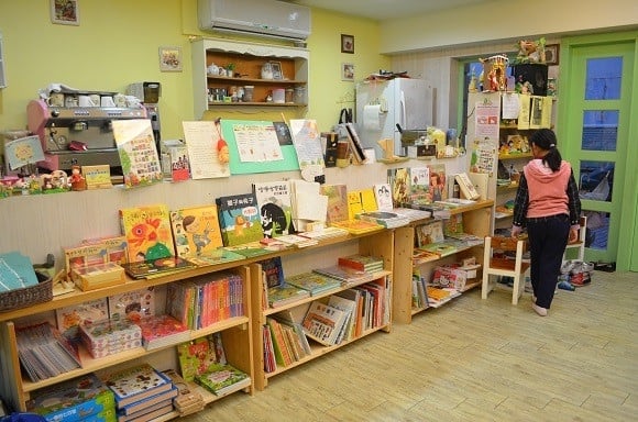小兔子書坊店內一隅