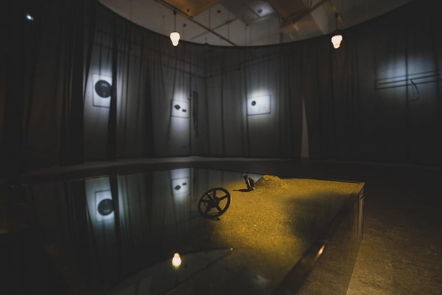 「時光文件——楊忠銘個展」展覽現場。（攝影／蔣岳峰，藝術家提供）