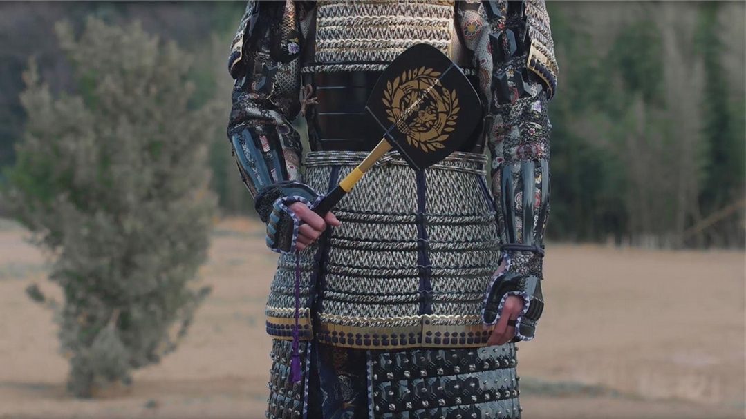 許家維《武士與鹿》，影像截圖，雙頻道錄像裝置，2019。（藝術家提供）