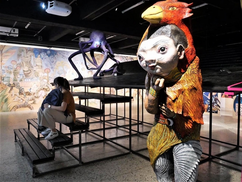 「妖氣都市,鬼怪文學與當代藝術特展」展覽現場。(攝影/張玉音)