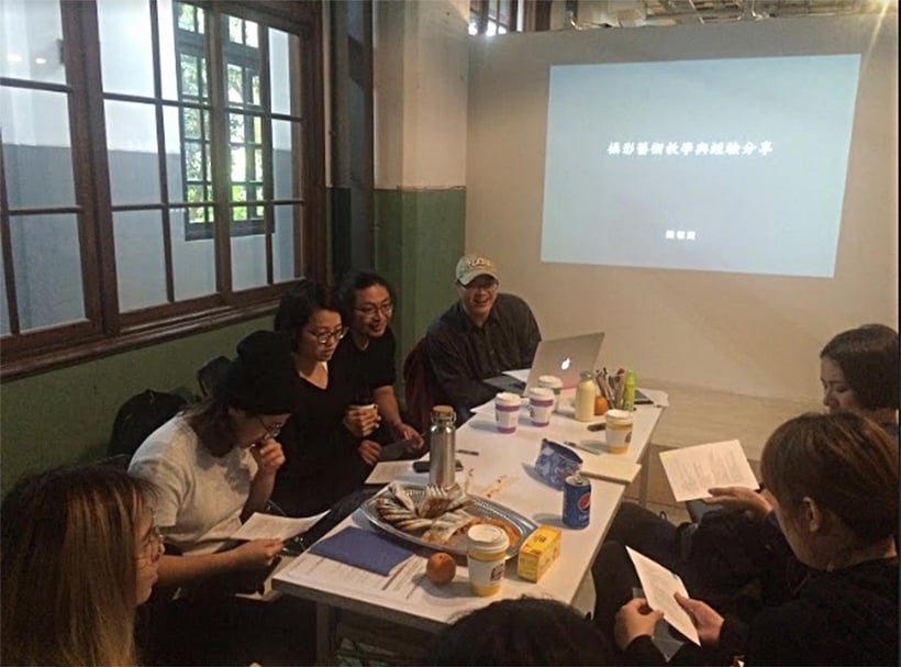 資深講師帶出對於「教『創作』」的困惑，在進入「我們要準備什麼內容跟青少年分享」之前，所進行的討論階段。（害喜影音綜藝有限公司提供）