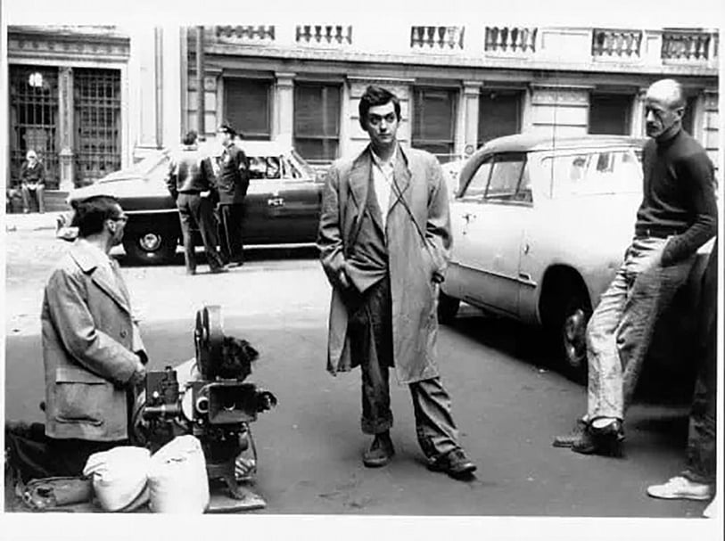 《殺手之吻》（Killer's Kiss，1995）拍攝期間的史丹利．庫柏力克。（ © Metro-Goldwyn-Mayer）