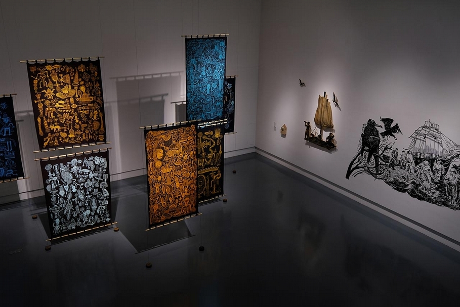 「情書・手繭・後戰爭」展出一景。（關渡美術館提供）