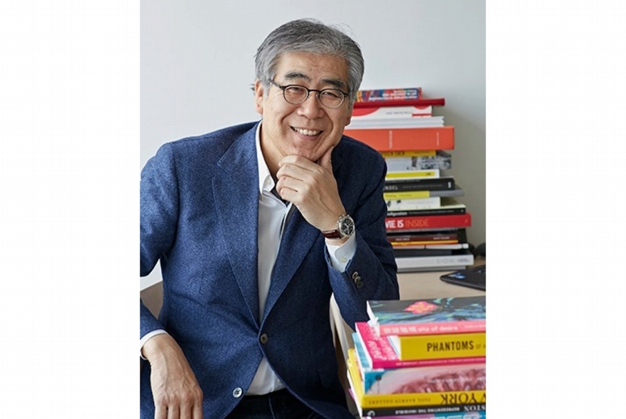 森美術館現任館長南條史生（Fumio Nanjo）將於今年底退休，卸下13年的館長職務。（© Mori Art Museum）