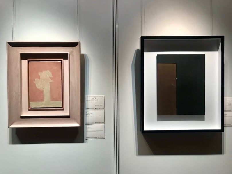 左為常玉《粉底白瓶花》,油彩、畫布,34×23cm,右為林壽宇《無題》,油彩、畫布,45.7×35.4cm,1958。(本刊資料室)