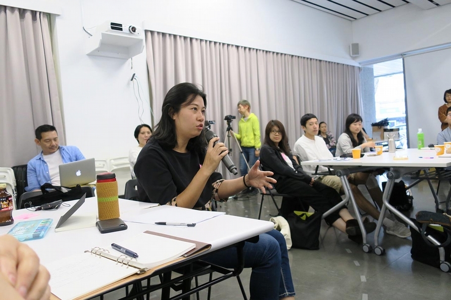 「CIT19」策展工作坊現場,學員於首場工作坊中提問。(攝影/王萱)