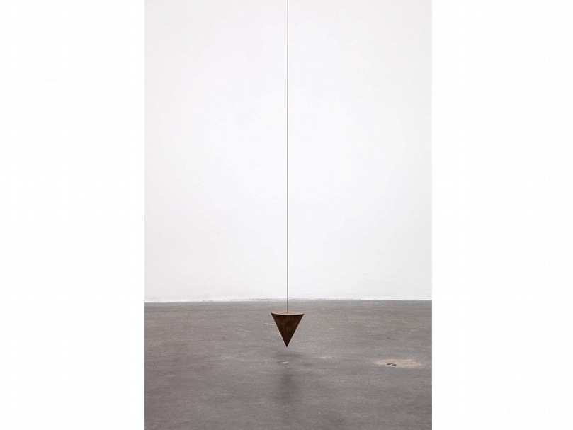 小清水漸《垂直線1》（1969）。© Susumu Koshimizu, courtesy of the artist and Blum & Poe, Los Angeles/New York/Tokyo
