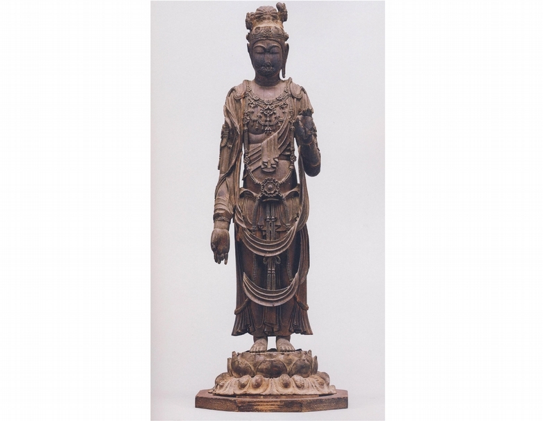 《木造十一面觀音立像》，唐代 山口縣神福寺藏。（圖片來源：《仏像 中国・日本図録》）