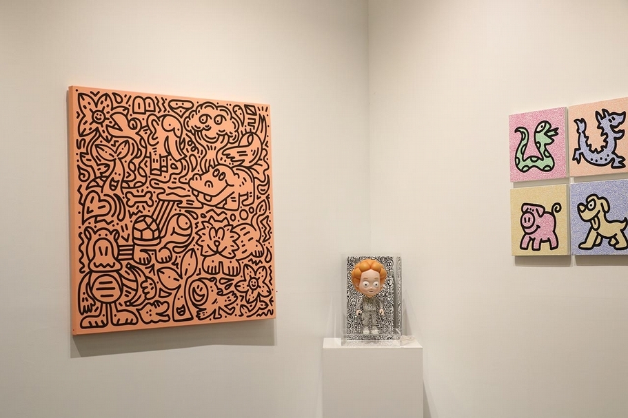 琢璞藝術中心帶來英國藝術家Mr.Doodle的作品亦在預展日就全數售出。（攝影／邱惠鈺）