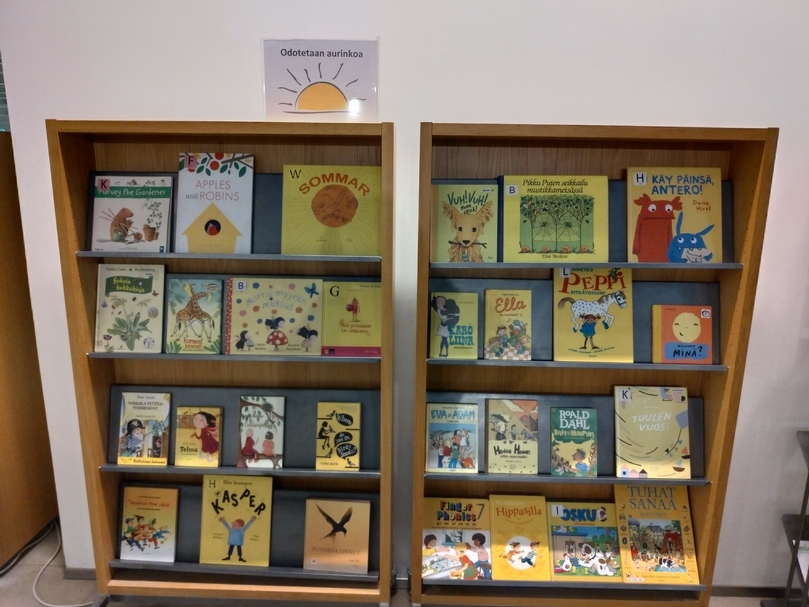 2圖書館定期更新的主題書展