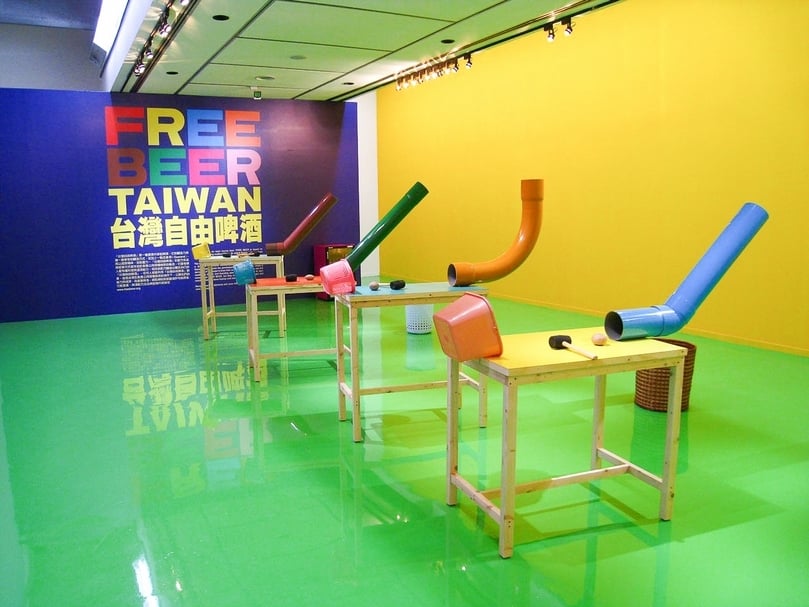 「2008臺北雙年展」中的「臺灣自由啤酒」計畫。（本刊資料室）