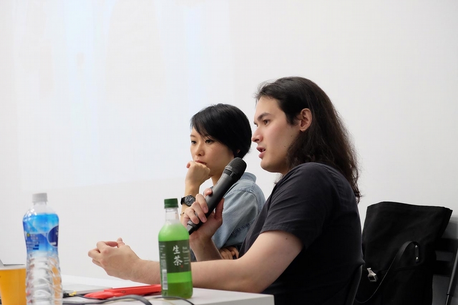 「CIT19:當代策展的新挑戰——國際論壇暨青年策展工作坊」系列活動中的第二場工作坊由劉文棟(Alexander Lau,右)、周安曼(左)帶領。(立方計劃空間提供)
