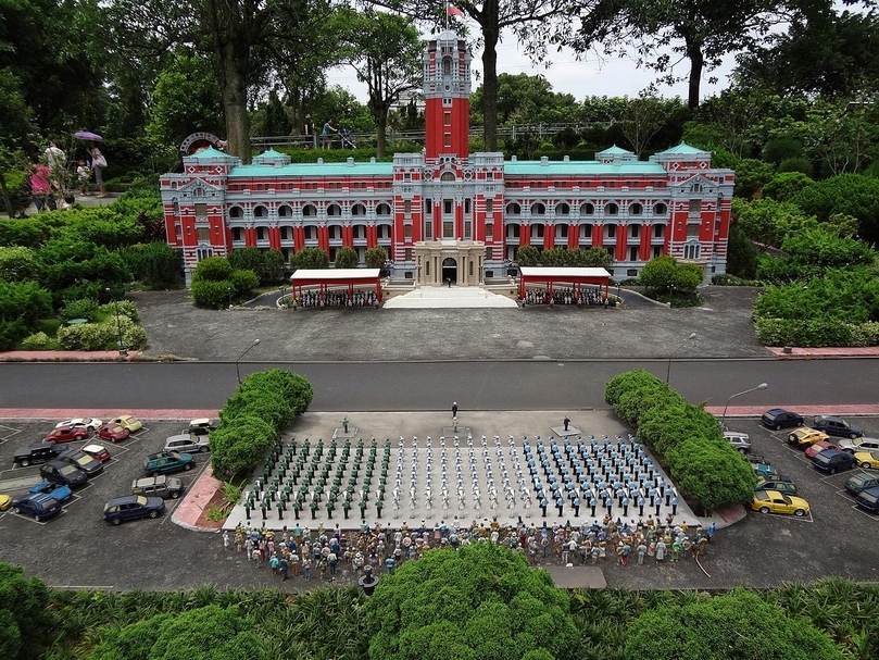 「小人國」園內的總統府模型。（© wikimedia）