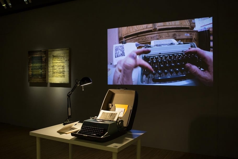 2015年「策展人培力＠美術館」，由賴駿杰策劃的「基進的書寫形式」展覽現場。（鳳甲美術館提供）