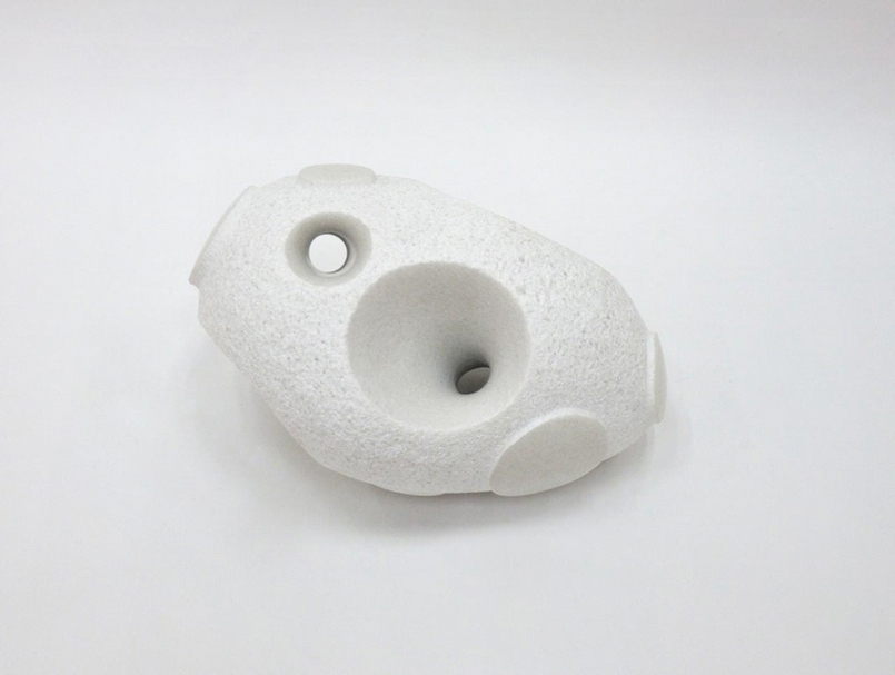 莊普《小宇宙：白洞-1》，石，17x28x18cm，2019。（68當代藝術空間提供）