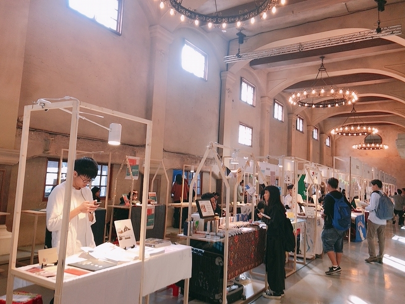 充滿未來想像的「青春故事館」，廣邀全國高中職校刊社展演，感受青春活力。
