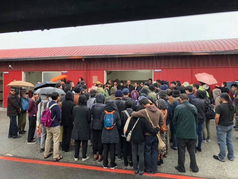 12月20日上午，於殯儀館火化現場。（攝影／Homi Ma）
