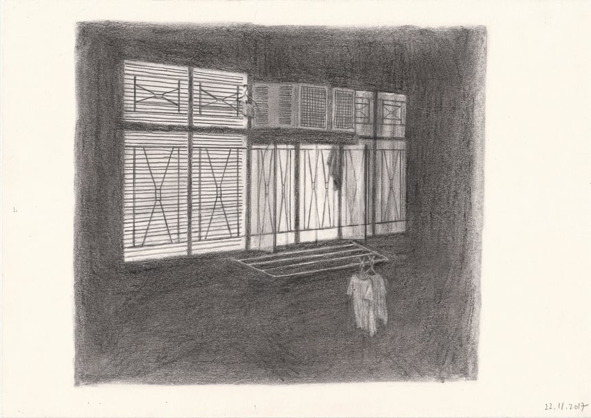 黃小玲《窗與手套》，鉛筆紙本，29.7x21cm，2018。（大觀藝術空間提供）