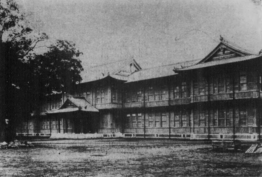 1913年的東京美術學校。（©維基百科）