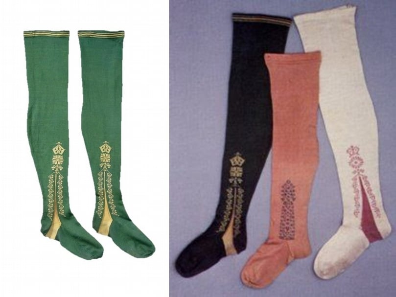 1700年代的襪子Stocking。腳踝側邊的裁片幾乎延伸至小腿，在小腿兩側有三角形接縫，美國威廉斯堡藝術博物館藏。（© The Art Museums of Colonial Williamsburg）