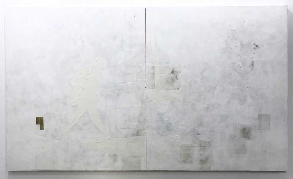 馬格斯畫廊（Sprüth Magers）呈現卡拉・沃克 （Kara Walker）的《2008年 11月5日，2009》，以剪紙等輪廓描繪思考黑人種族議題。（本刊資料室）