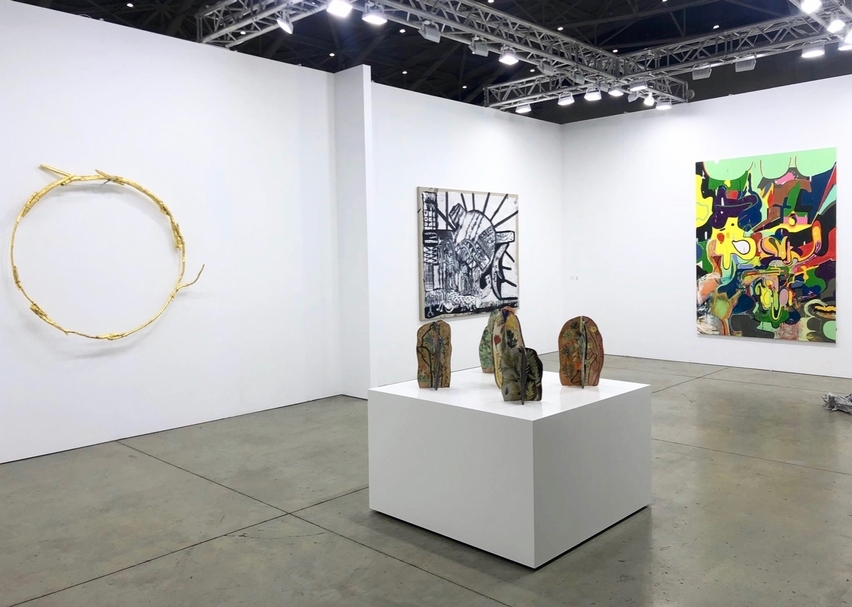 伊娃・培森胡柏畫廊（Galerie Eva Presenhuber）於2020台北當代藝術博覽會展位一景。（本刊資料室）